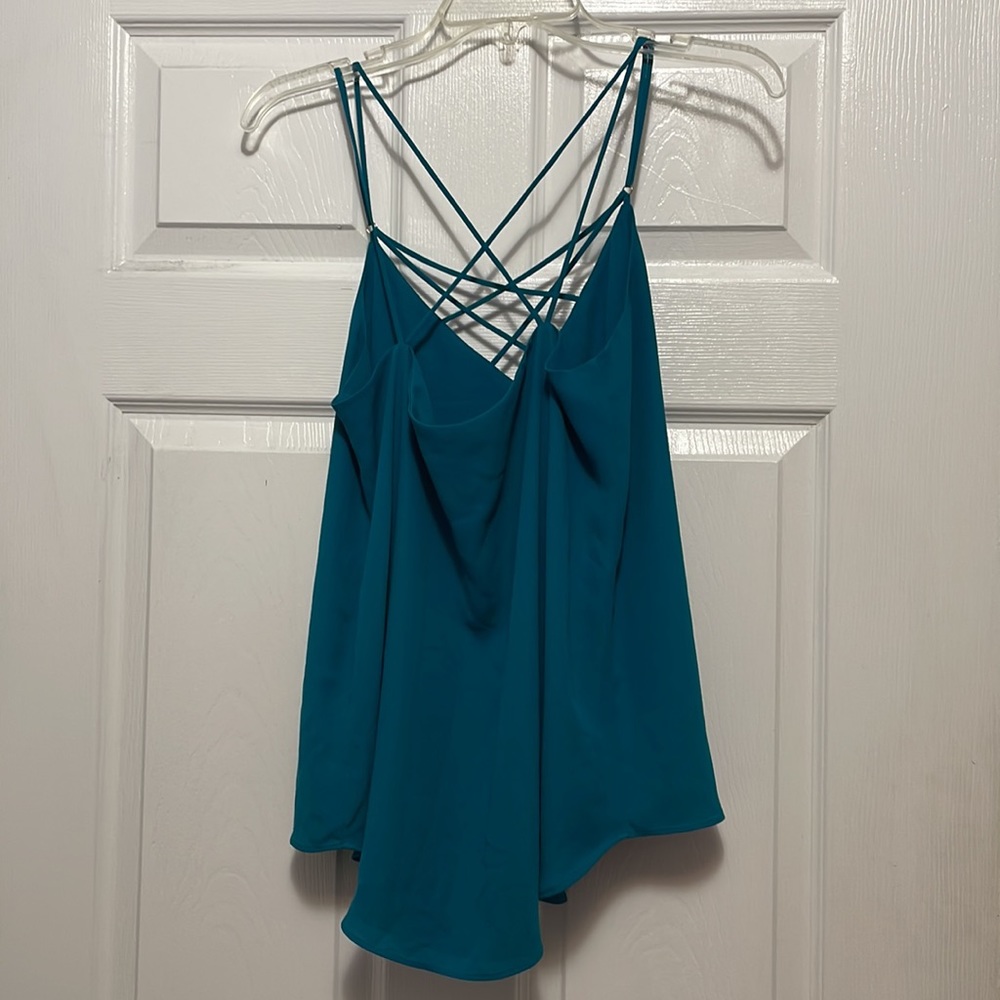 Express Cross-back Top - Picture 4 of 6